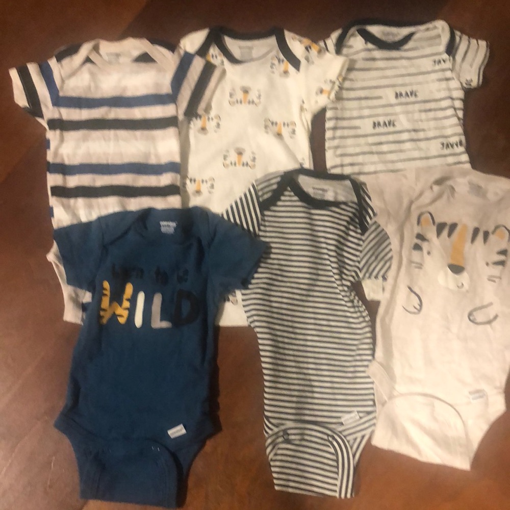 6 baby boys onesies 0-3 months